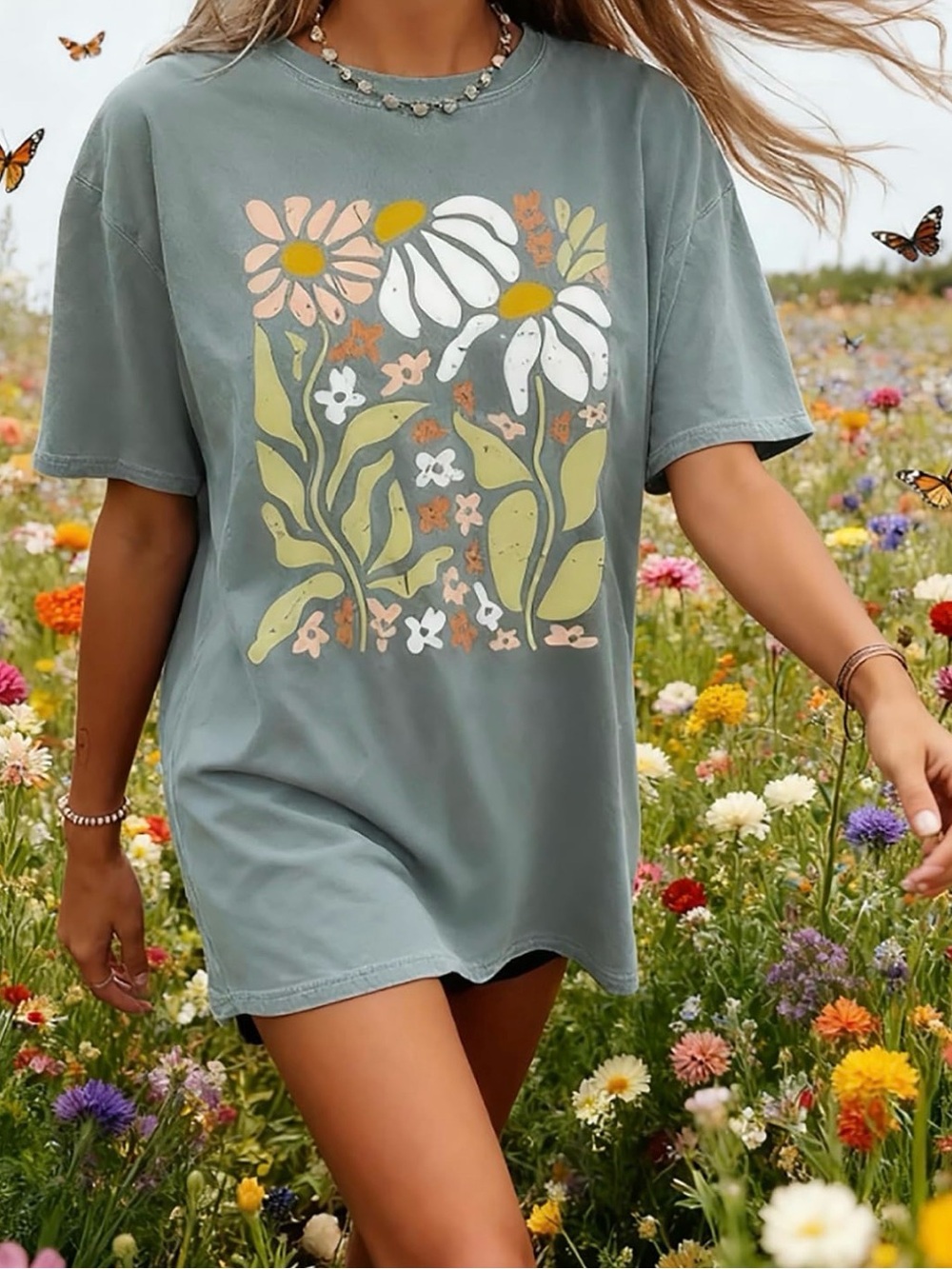 Green Floral Graphic Tee with Daisies